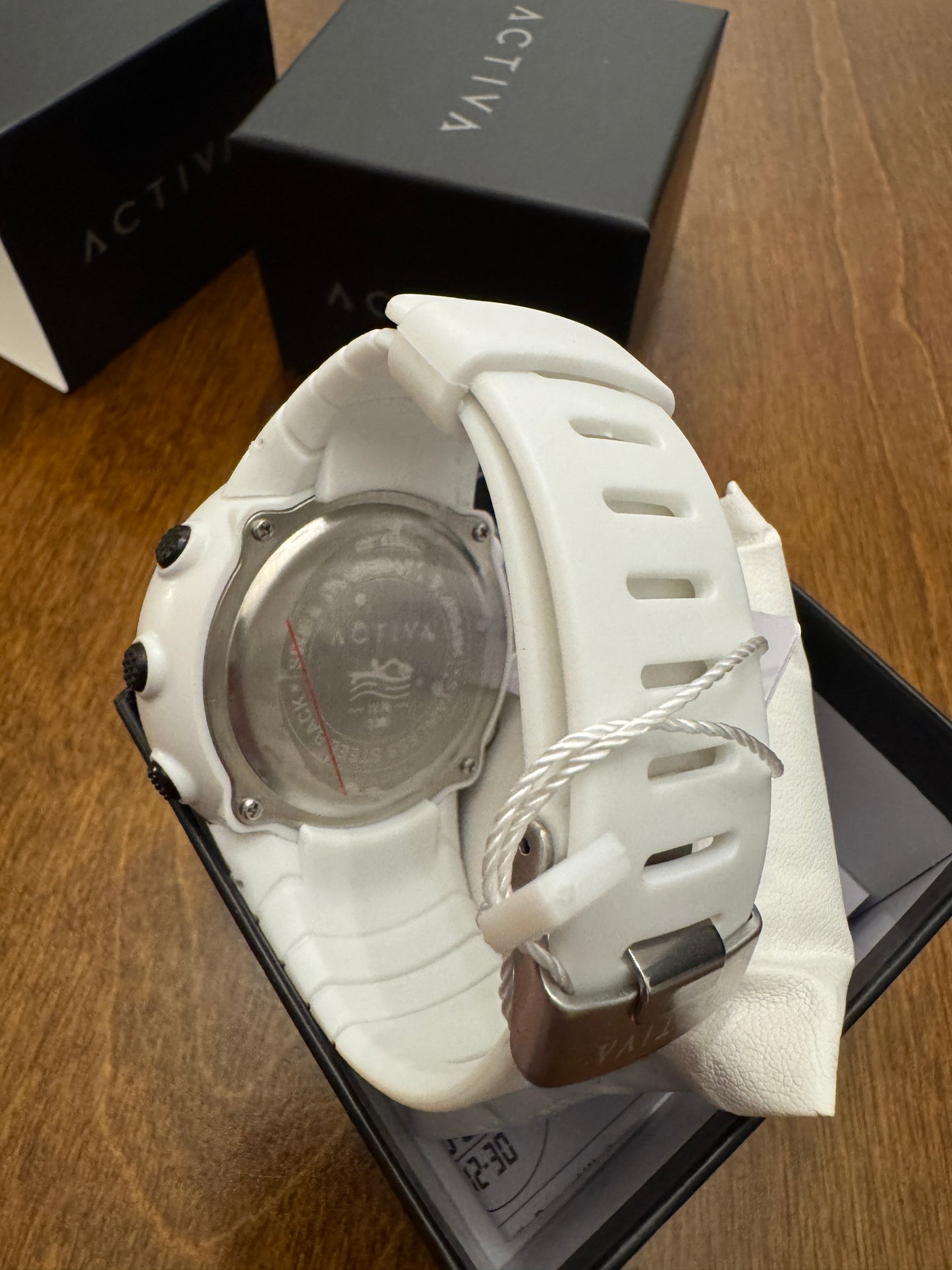 Activa Odyssey X Invicta Men's Digital Watch - White - 53mm